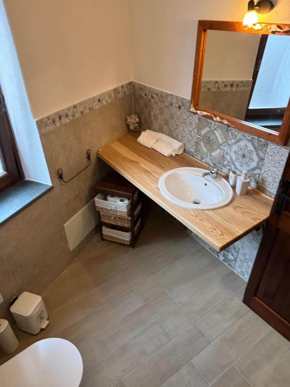 קאסטלסארדו B&B Casa Doria מראה חיצוני תמונה